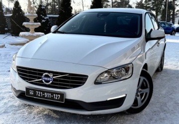 Volvo V60 I Kombi Facelifting 2.0 D4 DRIVE-E 181KM 2015 Volvo V60 2.0 Diesel 181KM, zdjęcie 7