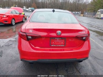 Alfa Romeo Giulia II Sedan Facelifting 2.0 Turbo 280KM 2022 Alfa Romeo Giulia 2022r, TI, AWD, 2.0L 2.0 Benzyna 280KM, zdjęcie 5