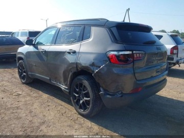 Jeep Compass II 2022 Jeep Compass Altitude 2022 2.4l 2.4 Benzyna 177KM, zdjęcie 3