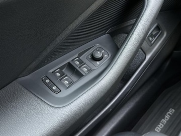 Skoda Superb IV Kombi 2.0 TDI 193KM 2024 Skoda Superb 2.0TDI 193KM 4X4 Selection DSG l Akty, zdjęcie 16