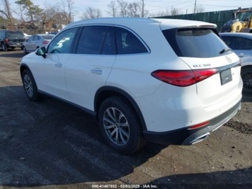 Mercedes GLC C254/X254 2024 Mercedes-Benz GLC 2024 Mercedes-Benz GLC GLC 300 4MATIC SUV 2.0 Benzyna, zdjęcie 4