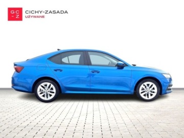 Skoda Octavia IV Liftback 1.5 TSI EVO 150KM 2021 Skoda Octavia SalonPL TSI 150KM Ambition LED Smartlink Selection RACE BLUE, zdjęcie 3