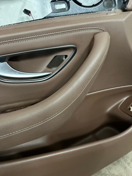 MERCEDES W213 E CLASS ДВЕРЬ СЛЕВА ПЕРЕДНЯЯ КОЖА КОРИЧНЕВАЯ