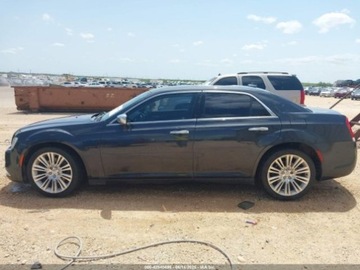 Chrysler 300C II 2015 Chrysler 300C Platinum 2015 5.7l 5.7 Benzyna 363KM, zdjęcie 2