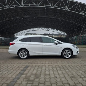 Opel Astra J GTC 1.4 Turbo ECOTEC 140KM 2016 Opel Astra K 1.4 Turbo Cosmo, zdjęcie 17