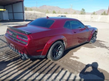 Dodge Challenger III 2022 Dodge Challenger Srt Hellcat Redeye Widebody 2022 6.2 Benzyna 797KM, zdjęcie 11
