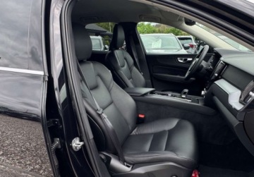Volvo XC60 II 2021 Volvo XC 60 B4 197ps Lift FullLed El.Klapa Podgrzewane Fotele Skora Kamera, zdjęcie 28