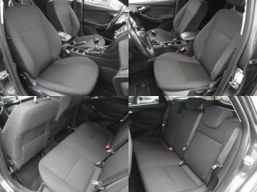 Ford Focus III Kombi Facelifting 1.0 EcoBoost 125KM 2016 Ford Focus 1.0 nawi grzana szyba doinwestowany, zdjęcie 21
