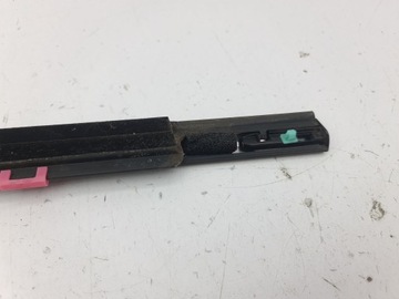 Kia stonic левая сторона задних дверей прокладка