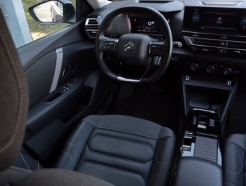 Citroen C4 III SUV 1.2 PureTech 156KM 2022 Citroen C4 1.2 PureTech, Salon Polska, Serwis ASO, zdjęcie 6