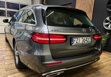 Mercedes Klasa E W213 Kombi 2.0 220d 194KM 2016 Mercedes-Benz Klasa E E 220D AUTOMAT 195KMLED perfekcyjny zarejestrowa, zdjęcie 7