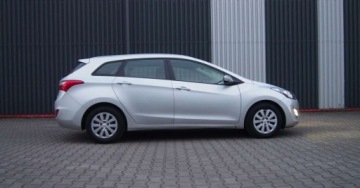 Hyundai i30 II Wagon Facelifting 1.4 MPI 100KM 2017 Hyundai i30 Benzyna Kombi 100KM NAVIgacja Kamera Cofania 1.4 Benzyna, zdjęcie 29
