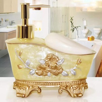 Дозатор мыльного бальзама для рук, желтого цвета.