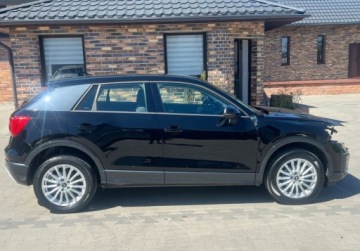 Audi Q2 SUV 1.0 30 TFSI 116KM 2020 Audi Q2 Klimatyzacja Nawigacja Radio Benzyna 116KM, zdjęcie 4