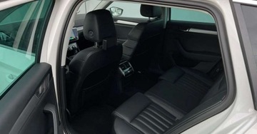 Skoda Superb III Kombi Facelifting 2.0 TDI SCR 150KM 2019 Skoda Superb Skora Automat Navi Webasto Hak Parktronic FV23, zdjęcie 30