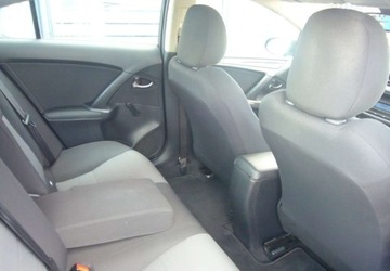 Toyota Avensis III Sedan Facelifting 2015 1.8 Valvematic 147KM 2017 Toyota Avensis Toyota Avensis 1.8 Active 1.8 Benzyna 147KM, zdjęcie 13