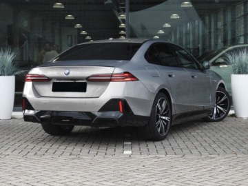 BMW Seria 5 G90-91 2026 BMW Seria 5 530e xDrive Sport Sedan 2.0 (299KM) 2026, zdjęcie 2