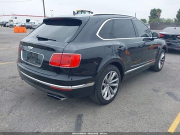 Bentley Bentayga 2017 Bentley Bentayga W12 2017 6.0l 6.0 Benzyna 600KM, zdjęcie 5