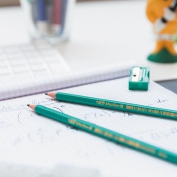 OŁÓWEK Z GUMKĄ GRAFITOWY SZKOLNY HB BIC EVOLUTION