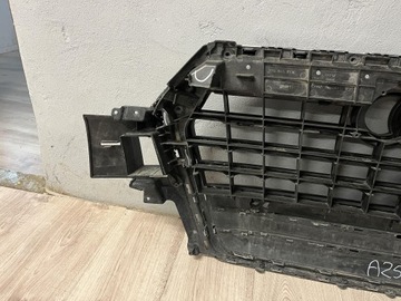 AUDI Q7 4M СНЯТИЕ РЕШЕТКИ OE 4M0853651F