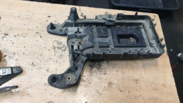 SEAT LEON II PODSTAWA AKUMULATORA