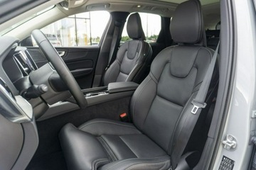 Volvo XC60 II 2024 Volvo XC 60 B5 Ultra Dark 250KM, DEMO!, zdjęcie 8