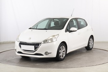 Peugeot 208 I Hatchback 3d 1.2 VTI 82KM 2013 Peugeot 208 1.2 PureTech, Klima, Tempomat, zdjęcie 1