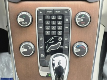 Volvo V40 II Hatchback Facelifting 2.0 D3 150KM 2016 Volvo V40 led*RDesign*Bezwypadkowy, zdjęcie 18