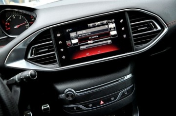 Peugeot 308 II SW 2.0 BlueHDi 150KM 2016 Peugeot 308 SW GT Line 2,0 HDi Bi Xenon Ledy, zdjęcie 32