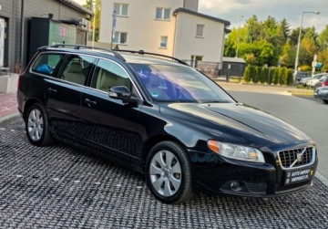 Volvo V70 III 2008 Volvo V70 SUMMUM 3,2 R6 Wentylowane fotele Navi 3.2 Benzyna 238KM, zdjęcie 2