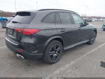 Mercedes GLC C254/X254 2023 Mercedes-Benz GLC 2023 Mercedes-Benz GLC 300 4MATIC SUV 2.0 Benzyna 245KM, zdjęcie 4