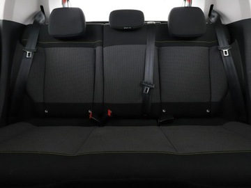 Citroen C3 III Hatchback 1.2 PureTech 82KM 2019 Citroen C3 Niski przebieg Navi Czujniki parkowania, zdjęcie 17