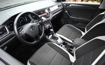 Volkswagen T-Roc I SUV 2.0 TDI 150KM 2021 Volkswagen T-Roc 2,0 TDI 150 KM DSG Nawigacja Kamera DIGITAL FULL UNITED, zdjęcie 16