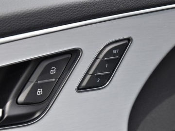 Audi Q8 2026 3.0 TFSI e quattro (394 KM) Hak holowniczy, zdjęcie 14