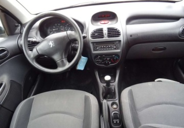 Peugeot 206 Hatchback 1.4 i 75KM 2008 Peugeot 206 1.4ben,klima,el.szyby,oplanony 1.4 Benzyna 75KM, zdjęcie 9