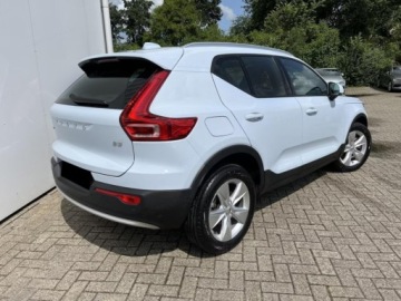 Volvo XC40 Crossover Facelifting 2.0 B3 163KM 2025 VOLVO XC40 B3 Core Suv 2.0 (163KM) 2025, zdjęcie 1