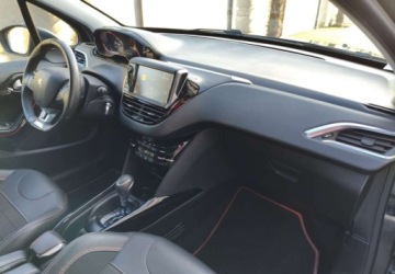 Peugeot 2008 I SUV Facelifting 1.2 PureTech 110KM 2019 Peugeot 2008 Peugeot 2008 PureTech 110 StopampStart EAT6 GT-Line Edition, zdjęcie 15