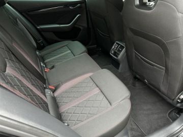 Skoda Octavia IV Kombi 2.0 TDI SCR 200KM 2022 Skoda Octavia 2.0TDI 200KM 4X4 RS DSG l Webasto, C, zdjęcie 9