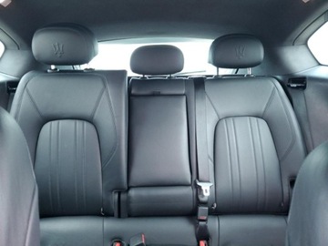 Maserati Levante 3.0 V6 GDI 350KM 2021 Maserati Levante 2021 MASERATI LEVANTE S 3.0 Benzyna 350KM, zdjęcie 9