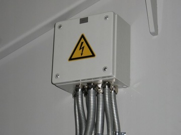 ŁĄCZNIK METALOWY ZŁĄCZKA DO RUR PESZLI 32mm IP65