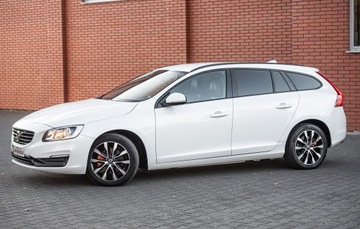 Volvo V60 I Kombi Facelifting 2.0 D2 DRIVE-E 120KM 2018 VOLVO V60 2.0 D2 120PS Lift Serwis Navi Skóry Biała Perła Piękny Gwarancja!, zdjęcie 27