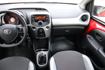 Toyota Aygo II Hatchback 5d 1.0 VVT-i 69KM 2014 Toyota Aygo 1.0 VVT-i, Salon Polska, Klima, zdjęcie 7