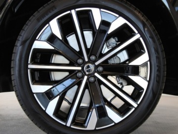 Volvo XC60 II Crossover Plug-in Facelifting 2025 2.0 T8 Plug-in hybrid 455KM 2026 VOLVO XC60 T8 Plug-In Hybrid AWD Ultra Bright 2.0 (455KM) 2026, zdjęcie 18