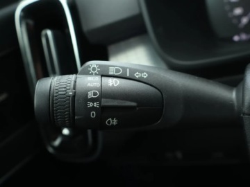 Volvo XC40 Crossover 2.0 D3 150KM 2019 Volvo XC40 D3, Skóra, Navi, Klima, Klimatronic, zdjęcie 16