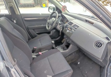 Suzuki Swift IV 2009 Suzuki Swift Suzuki Swift 2009r 1.3 92 KM Naped 4x4 1.3 Benzyna 92KM, zdjęcie 5