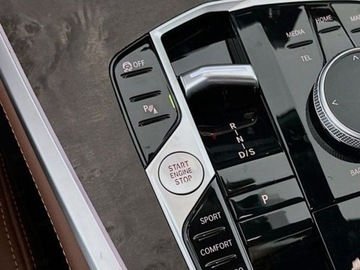 BMW X5 G05 SUV Facelifting 3.0 40d 352KM 2025 xDrive40d Sport Suv 3.0 (352KM) 2025, zdjęcie 12