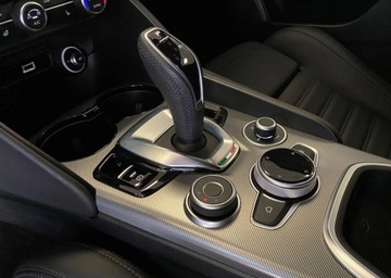 Alfa Romeo Giulia II Sedan Facelifting 2.0 Turbo 280KM 2023 Alfa Romeo Giulia Salon Polska Bezwypadkowy R Cars Warszawa 2.0 Benzyna, zdjęcie 20