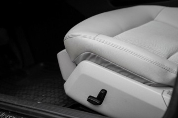 Mercedes Klasa E W212 Kombi 200 CGI BlueEFFICIENCY 184KM 2010 Mercedes-Benz Klasa E 1.8 Benzyna 184KM, zdjęcie 26