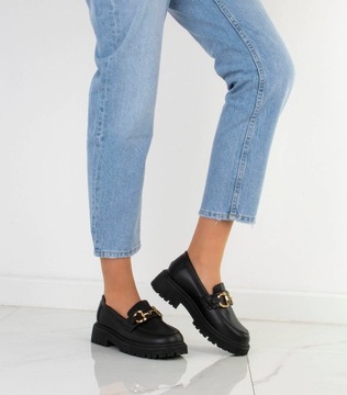 7218 CZARNE MOKASYNY MATOWE Z ŁAŃCUCHEM 39