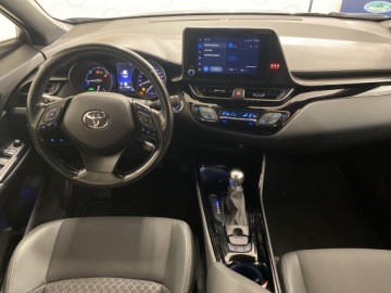 Toyota C-HR I Crossover Facelifting 1.8 Hybrid 122KM 2022 Toyota C-HR 1.8 Hybrid Style Toyota C-HR 1.8 Style, zdjęcie 2